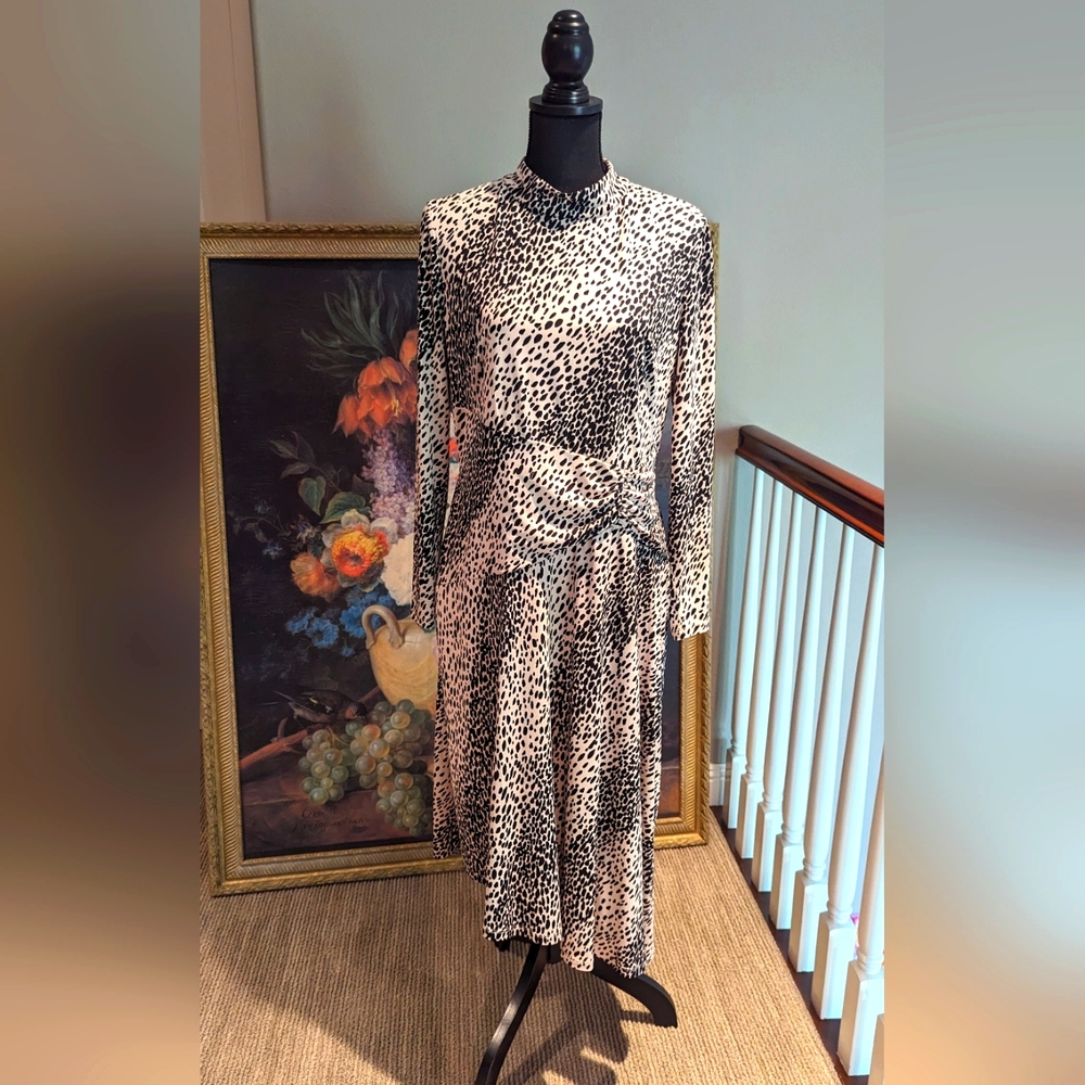 Maggie London long sleeve dress